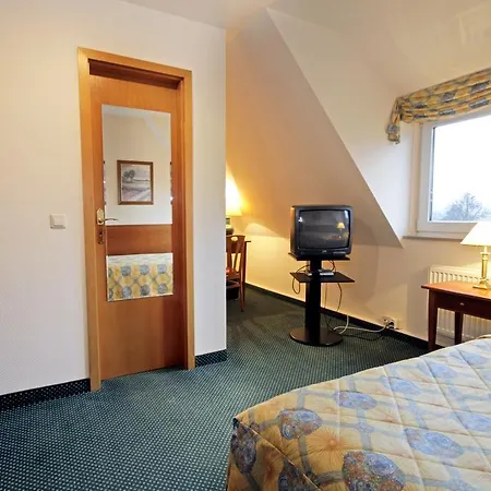 Parkhotel Oybin - Zur Alten Rodelbahn Hotel 3*