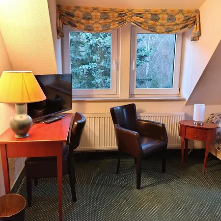 Hotel Parkhotel Oybin - Zur Alten Rodelbahn 3*