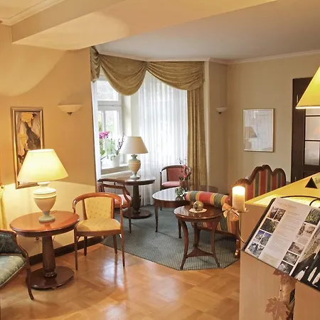 Parkhotel Oybin - Zur Alten Rodelbahn Hotel 3*
