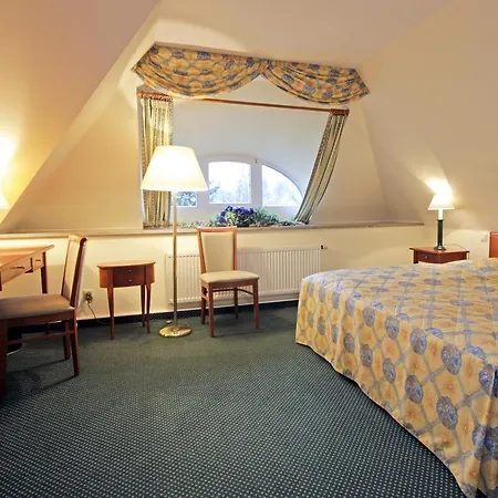 Parkhotel Oybin - Zur Alten Rodelbahn Hotel 3*