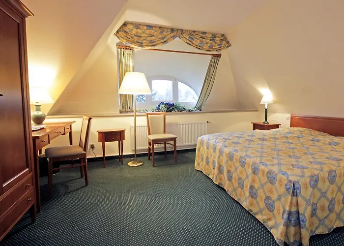 Parkhotel Oybin فندق 3*